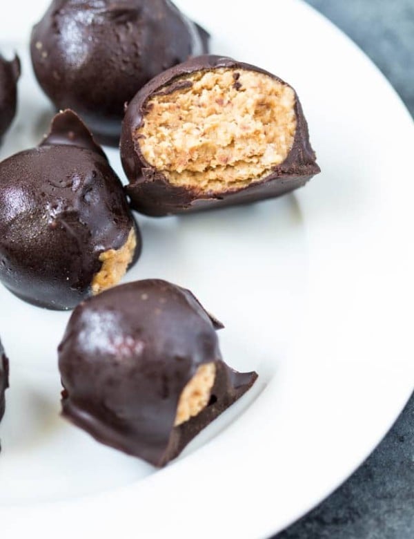 Chocolate Lovers Peanut Butter Bites | #TheRecipeRedux | Krollskorner.com