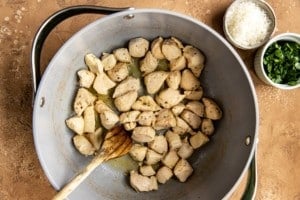 cooking chicken pieces in dutch oven pan