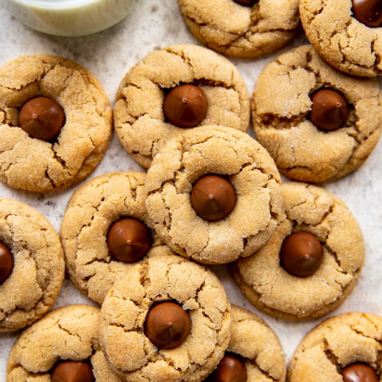 multiple almond butter blossom cookies with candy kisses 