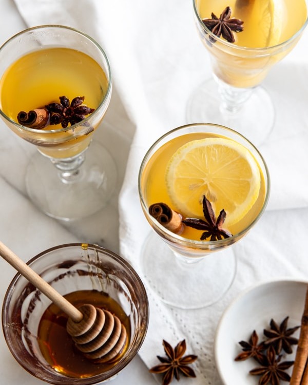 a hot toddy in glasses