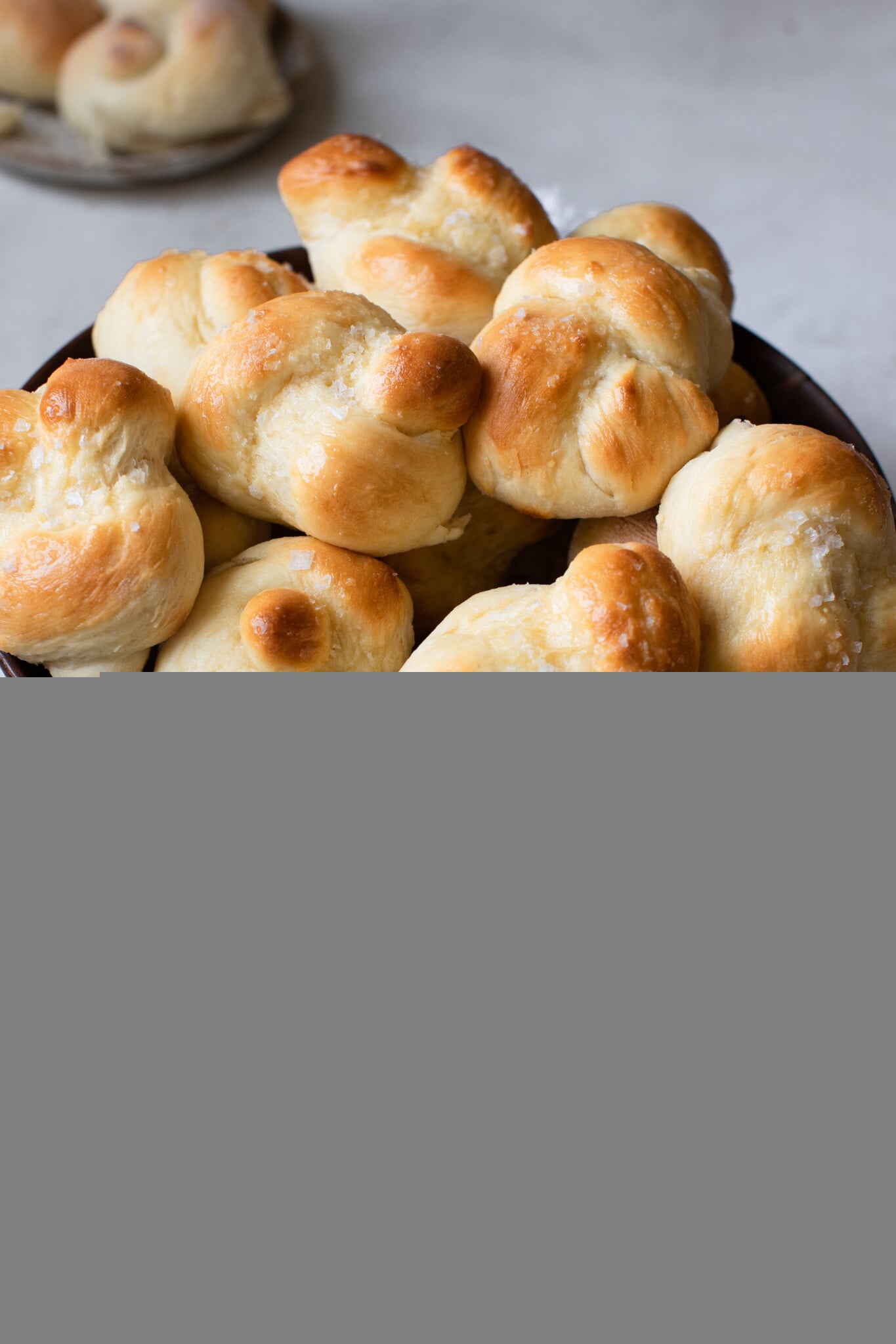bread rolls in a bread basket