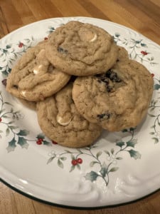 white-choc-cranberry-cookies-krolls-korner