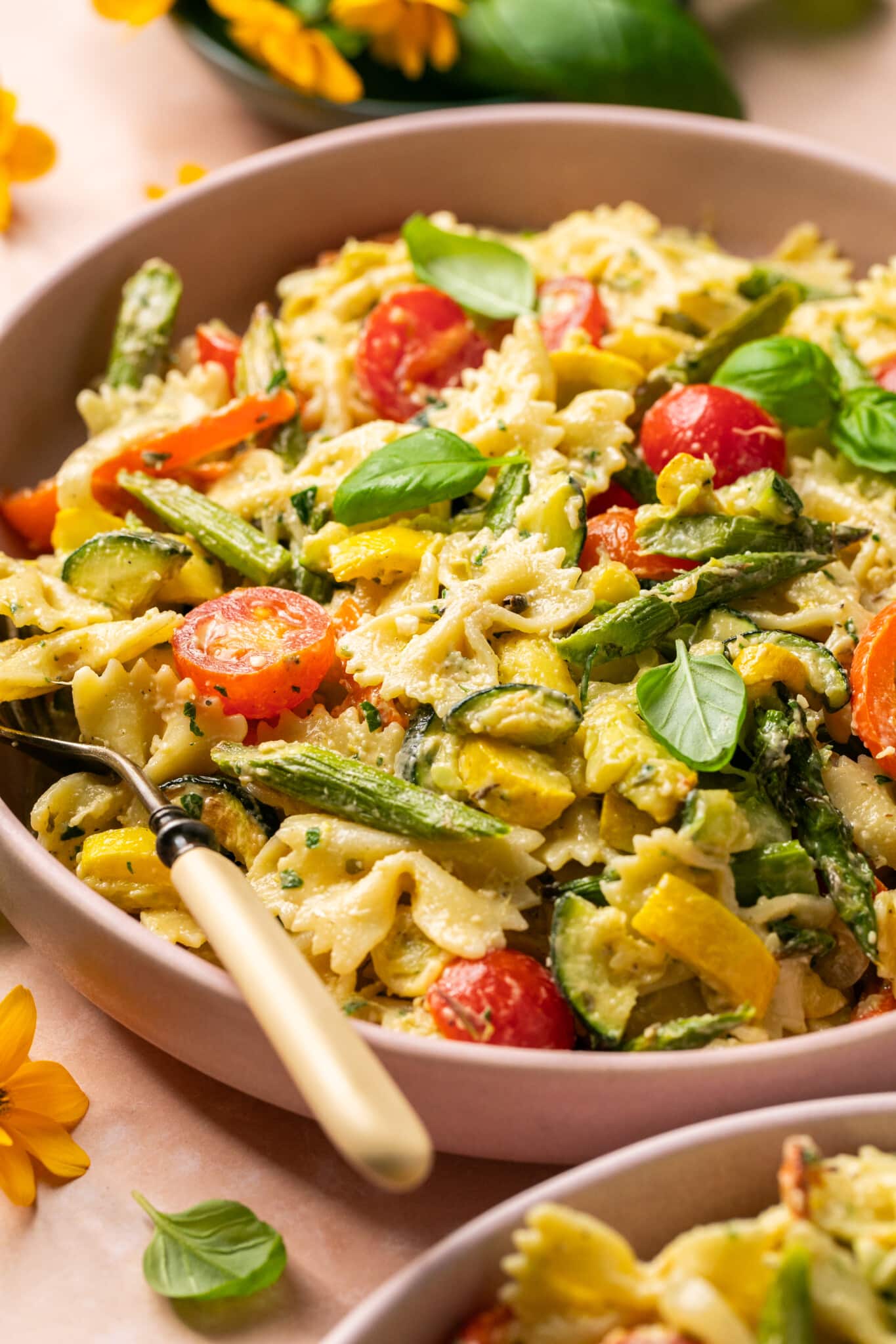 pasta primaversa in a bowl. 
